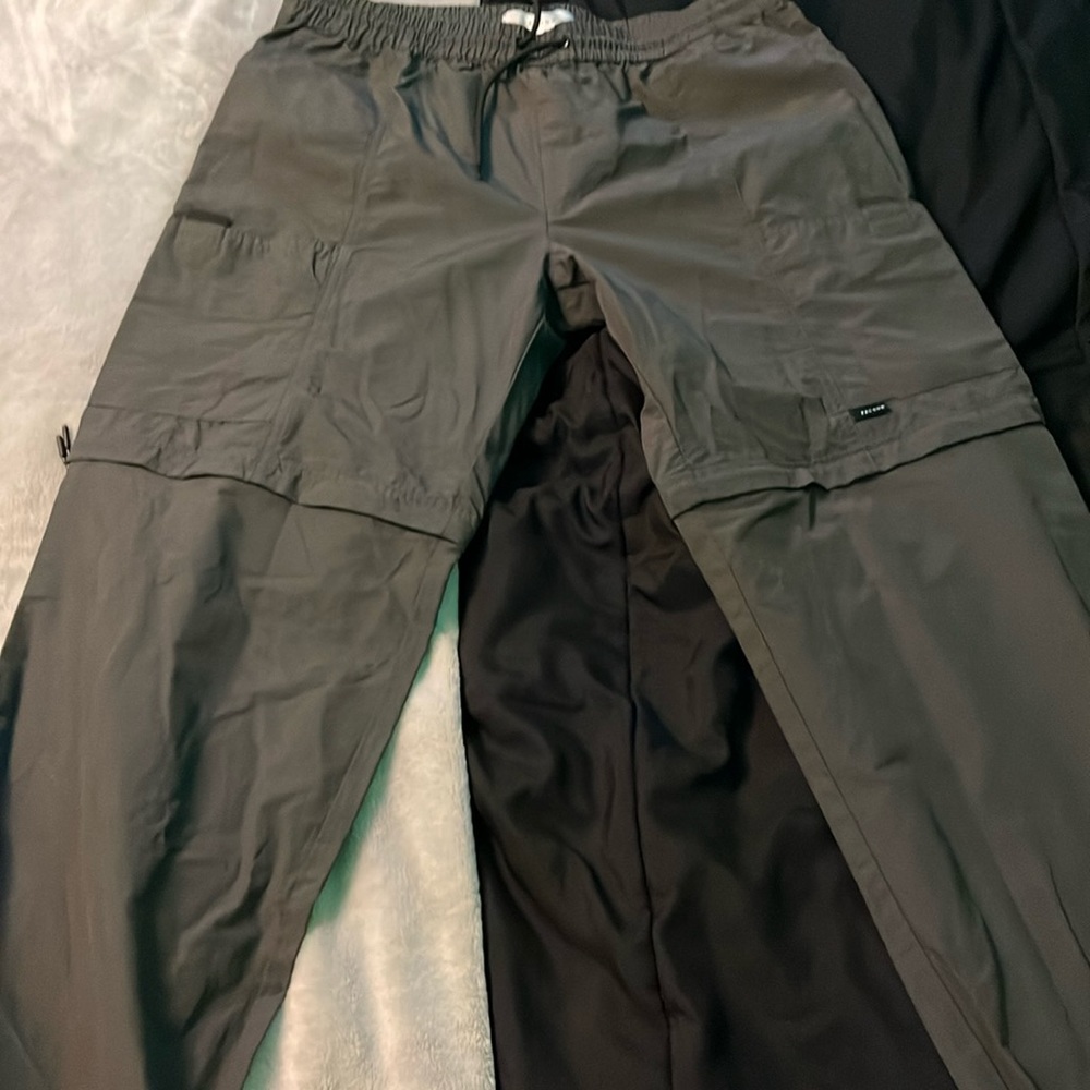 Black cargos